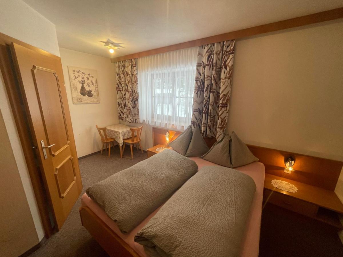 Gaestehaus Glaagut - Familie Hain Villa Hochfilzen Esterno foto