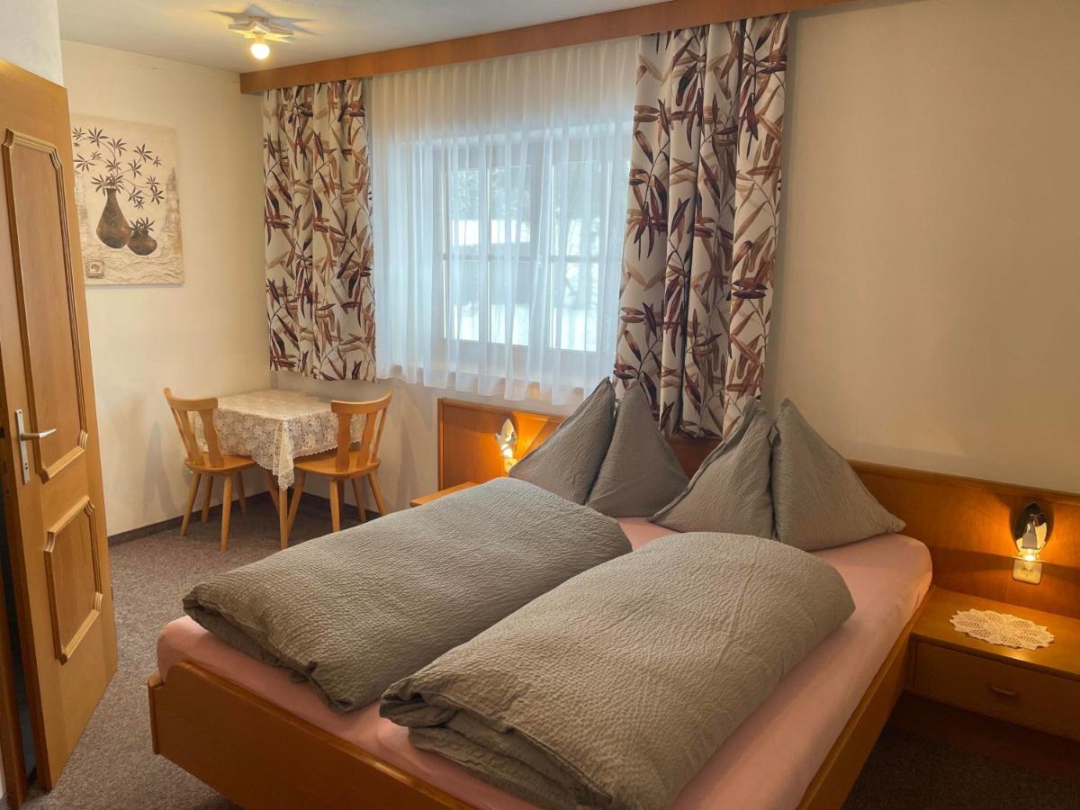 Gaestehaus Glaagut - Familie Hain Villa Hochfilzen Esterno foto