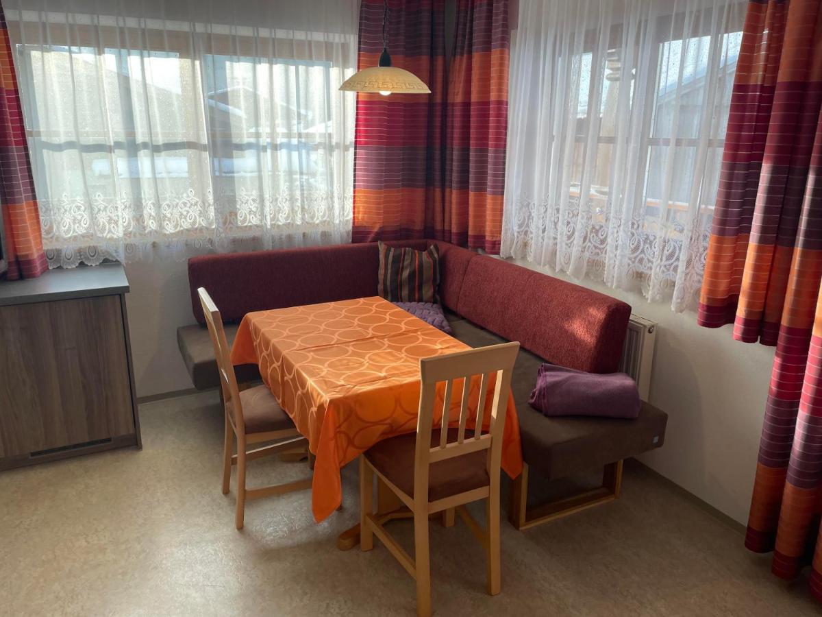 Gaestehaus Glaagut - Familie Hain Villa Hochfilzen Esterno foto