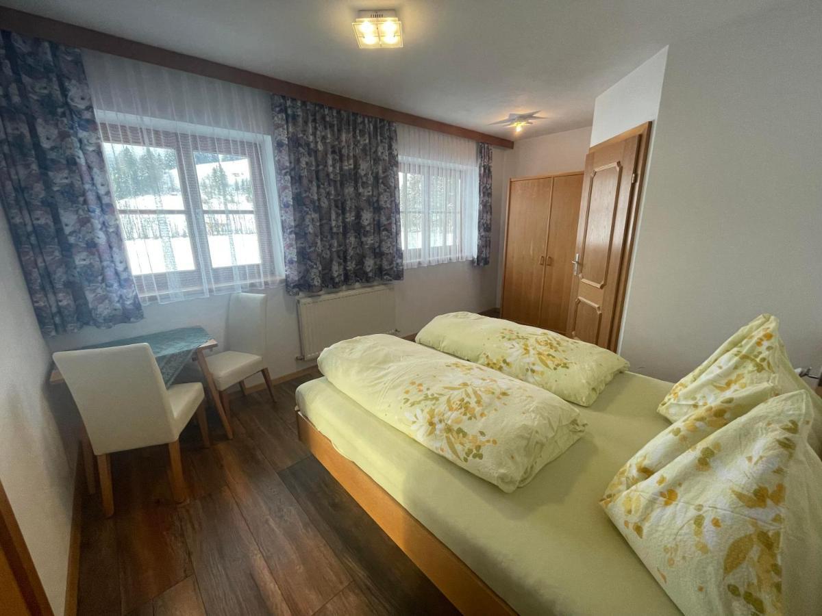 Gaestehaus Glaagut - Familie Hain Villa Hochfilzen Esterno foto