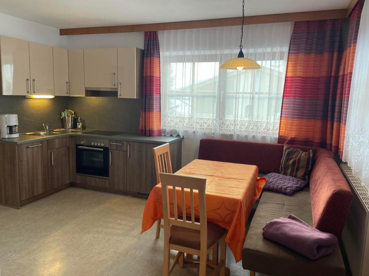 Gaestehaus Glaagut - Familie Hain Villa Hochfilzen Esterno foto